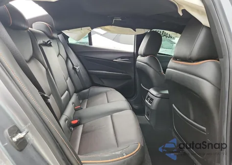 2022 Cadillac Ct4-V z USA, uszkodzony, nr VIN 1G6DD5RL4N0117624